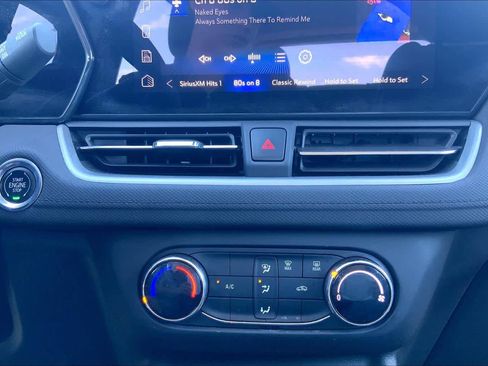 Used 2024 Chevrolet TrailBlazer LS image 30