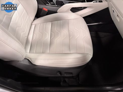 Used 2022 Kia Telluride SX w/ SX Prestige Package image 17