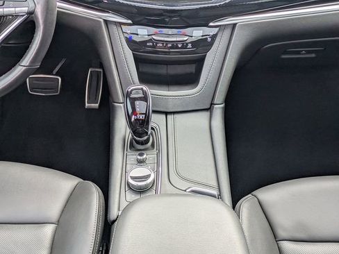 Certified 2025 Cadillac XT6 Sport AWD/4WD image 19