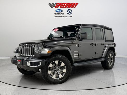 Used 2019 Jeep Wrangler Unlimited Sahara w/ Dual Top Group image 3