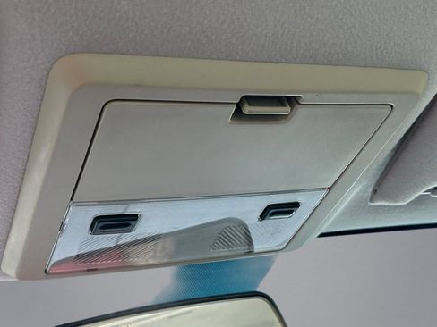 Used 2006 Ford Five Hundred SE FWD image 23