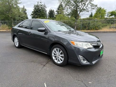Used 2012 Toyota Camry XLE FWD image 10