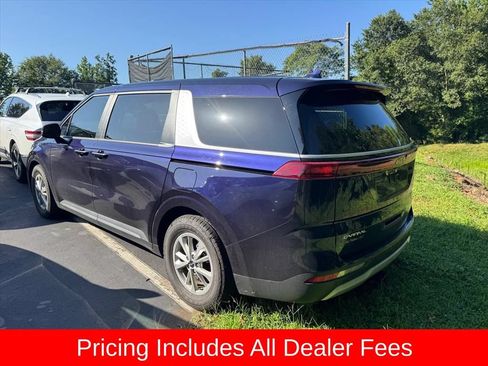 Used 2024 Kia Carnival LX FWD image 8