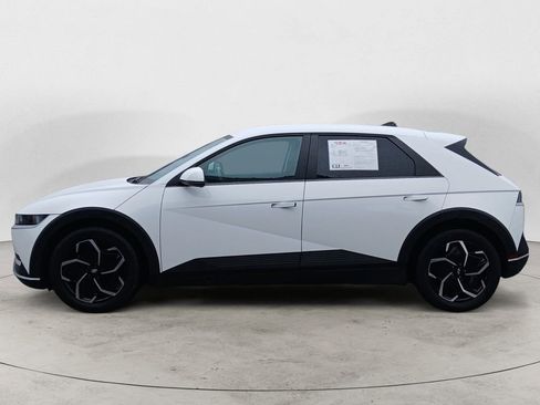 Used 2024 Hyundai Ioniq 5 SEL image 2