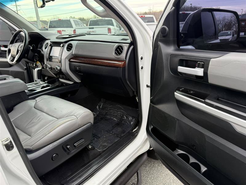 Used 2017 Toyota Tundra Limited w/ Limited Premium Package AWD/4WD image 11