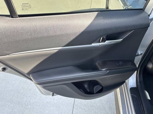 Used 2022 Toyota Camry XSE image 19