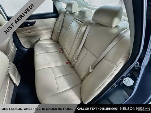Used 2015 Nissan Altima 2.5 SL w/ Moonroof Package FWD image 24