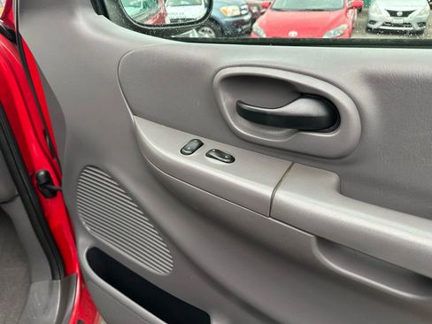 Used 2000 Ford F150 XL image 16