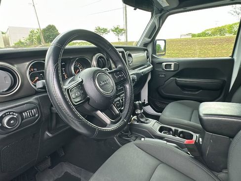 Used 2019 Jeep Wrangler Unlimited Sport S AWD/4WD image 9