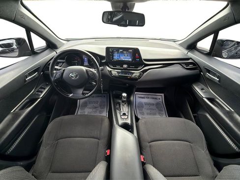 Used 2018 Toyota C-HR XLE image 26
