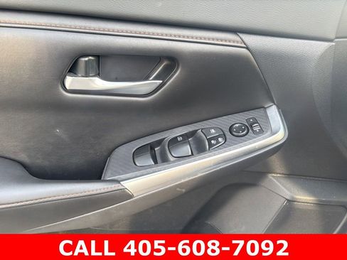 Used 2022 Nissan Sentra SR w/ Midnight Edition image 8