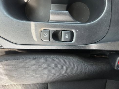 Used 2024 Toyota Corolla LE image 21