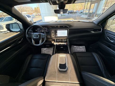 Certified 2022 GMC Yukon XL Denali w/ Denali Premium Package image 21