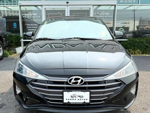 Used 2020 Hyundai Elantra SE FWD image 2