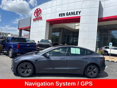 Used 2023 Tesla Model 3 Standard Range RWD image 3
