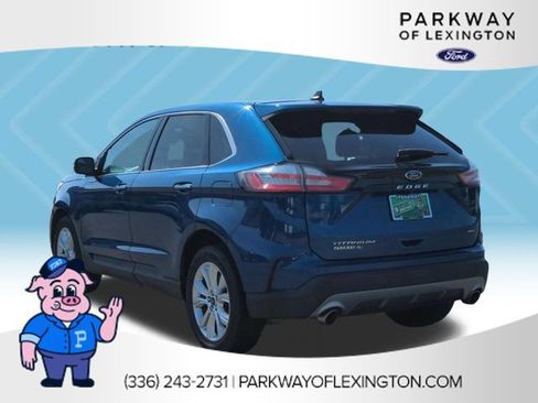 Used 2022 Ford Edge Titanium AWD/4WD image 3