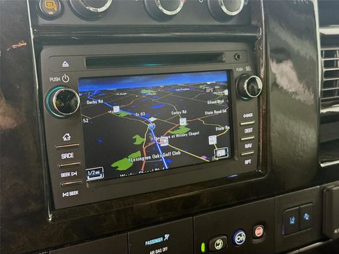 Used 2021 Chevrolet Express 2500 RWD image 8