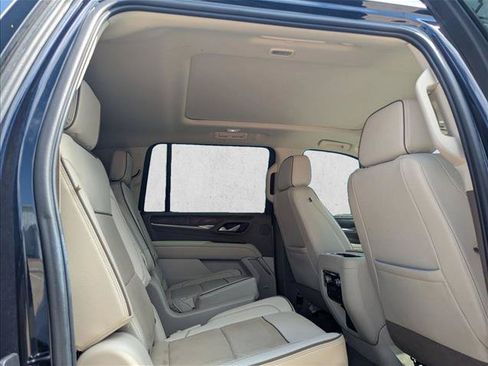 Used 2023 GMC Yukon XL Denali RWD image 14