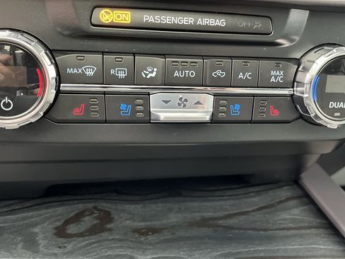 Used 2022 Ford F350 Limited image 25