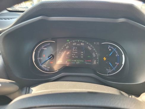 Used 2023 Toyota RAV4 AWD Hybrid image 29