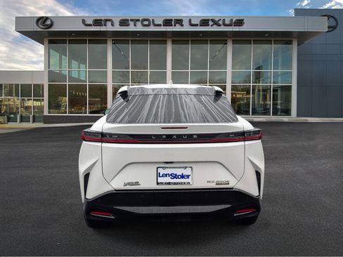 Certified 2023 Lexus RZ 450e Premium w/ Technology Package AWD/4WD image 4