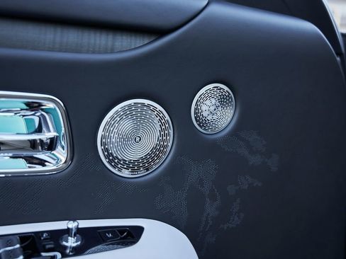 Used 2025 Rolls-Royce Ghost AWD/4WD image 40