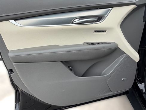 Used 2022 Cadillac XT5 Premium Luxury FWD image 22