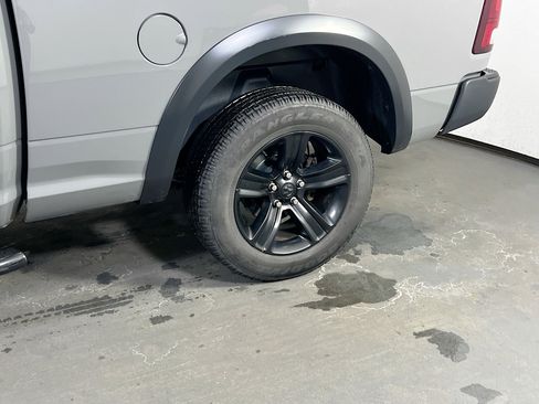 Used 2022 RAM 1500 Classic Warlock w/ Ceramic Gray Warlock Package image 28