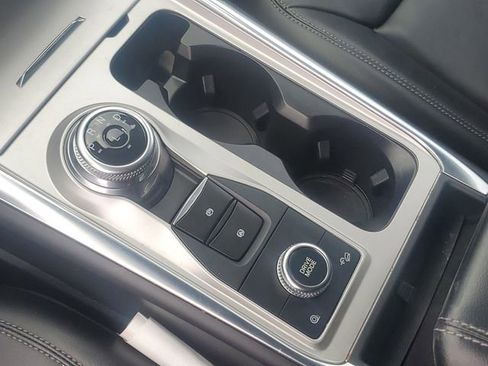 Certified 2023 Ford Explorer XLT w/ Equipment Group 202A AWD/4WD image 24