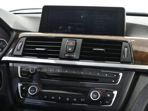 Used 2015 BMW 328i Sedan RWD image 9