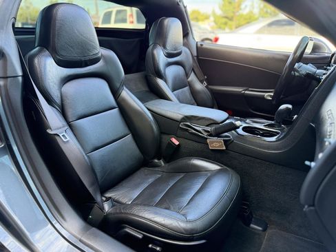 Used 2013 Chevrolet Corvette Coupe w/ 2LT Preferred Equipment Group RWD image 15