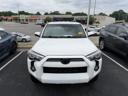 Used 2021 Toyota 4Runner Trail Special Edition AWD/4WD image 13