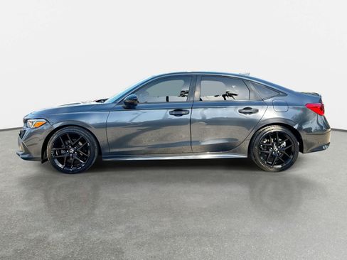 Used 2023 Honda Civic Sport image 4