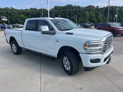 Used 2024 RAM 2500 Laramie w/ Safety Group AWD/4WD image 10