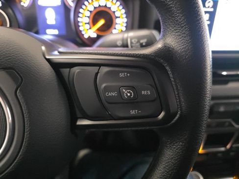 Used 2024 Jeep Wrangler Sport image 14