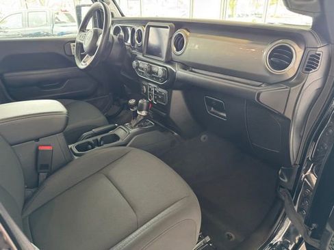 Used 2021 Jeep Wrangler Unlimited Sahara w/ Uconnect 4C Nav & Sound Group image 27