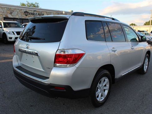 Used 2013 Toyota Highlander SE AWD/4WD image 7
