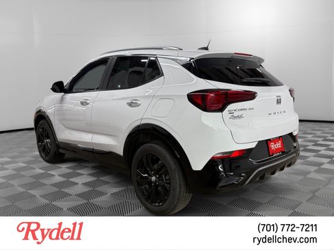 Used 2024 Buick Encore GX Sport Touring AWD/4WD image 3