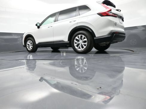 Certified 2025 Honda CR-V LX image 30