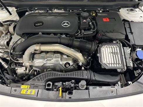 Used 2024 Mercedes-Benz CLA 250 4MATIC image 10