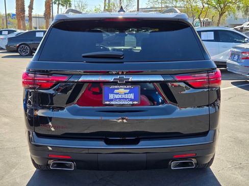 Used 2023 Chevrolet Traverse Premier w/ Redline Edition image 5
