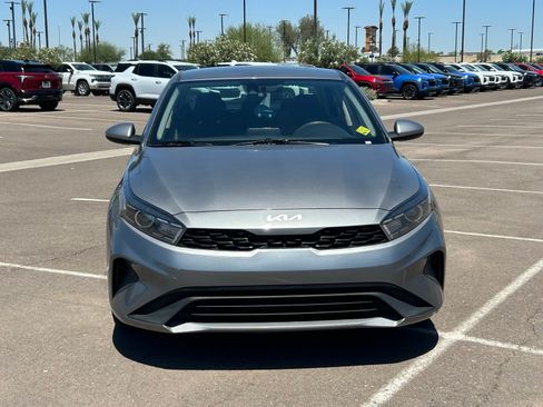 Used 2024 Kia Forte LXS FWD image 8