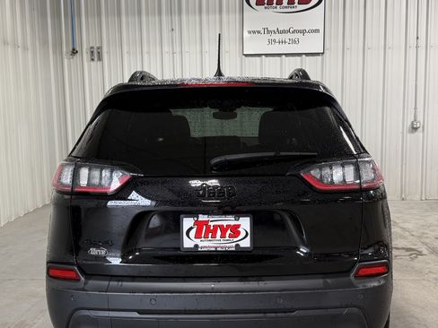 Used 2023 Jeep Cherokee Altitude Lux AWD/4WD image 4