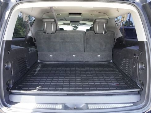 Used 2016 Cadillac Escalade ESV Luxury AWD/4WD image 33
