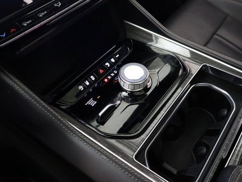 Used 2022 Jeep Wagoneer Series II w/ Premium Group I image 60