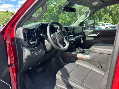 New 2026 GMC Sierra 2500 SLT w/ SLT Premium Package AWD/4WD image 18