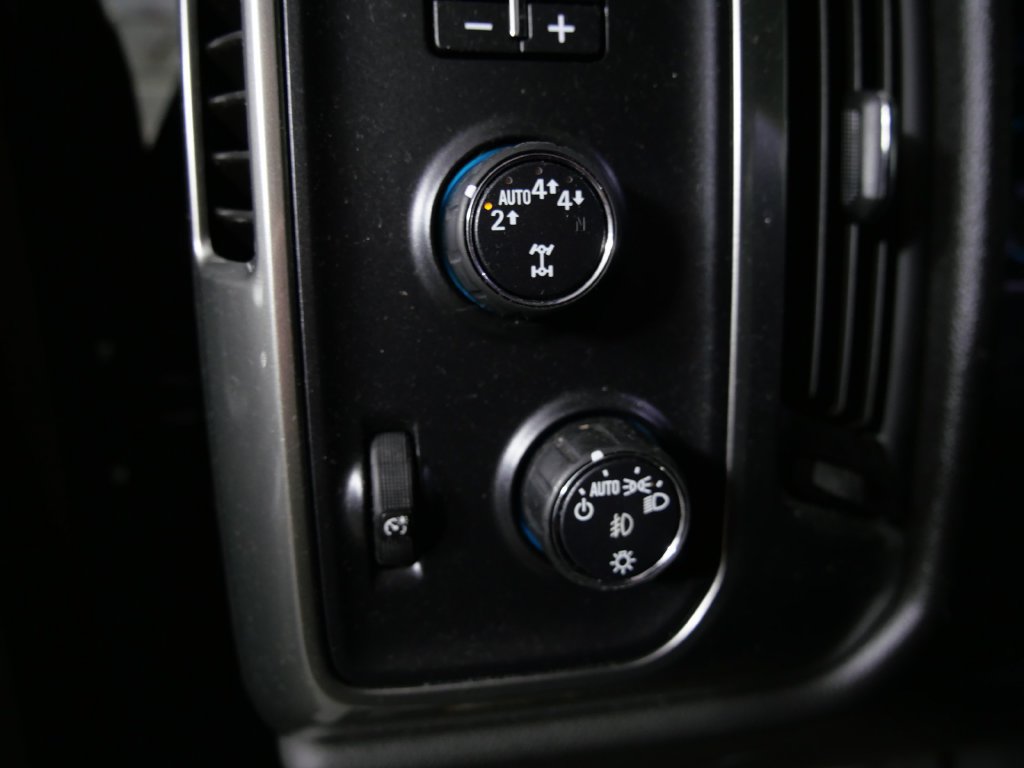 Used 2019 Chevrolet Silverado 1500 LT w/ All Star Edition AWD/4WD image 14