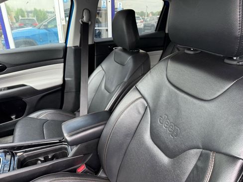 Used 2022 Jeep Compass Limited AWD/4WD image 9