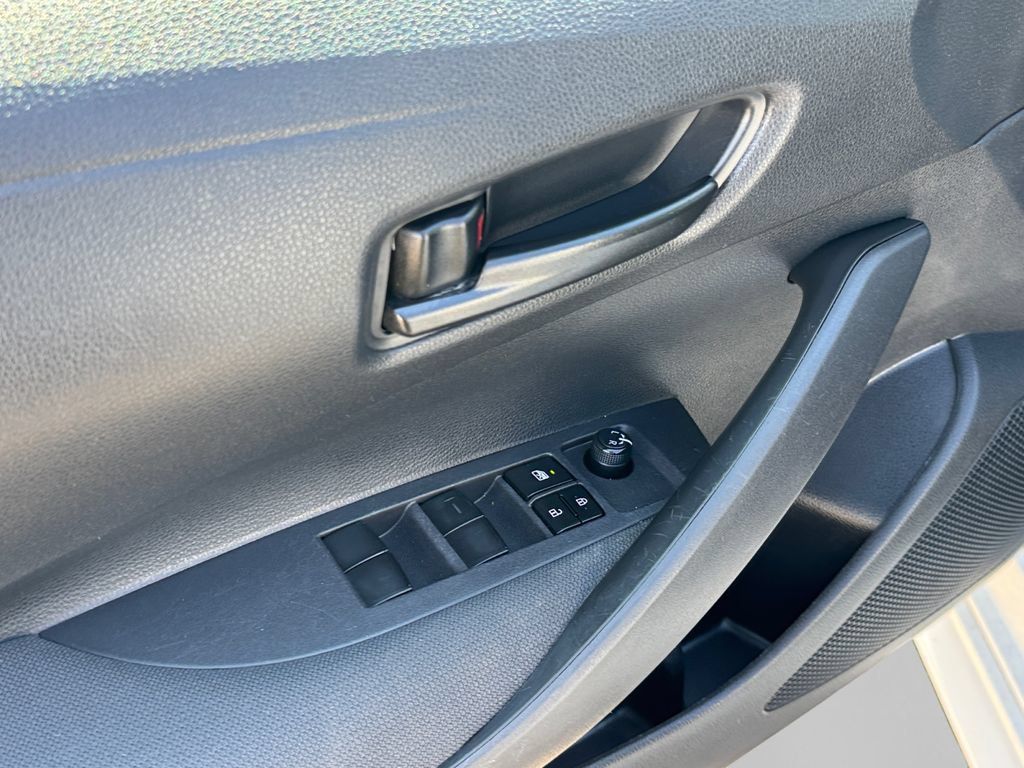 Used 2024 Toyota Corolla LE FWD image 17