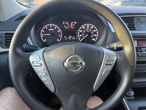 Used 2017 Nissan Sentra S FWD image 27